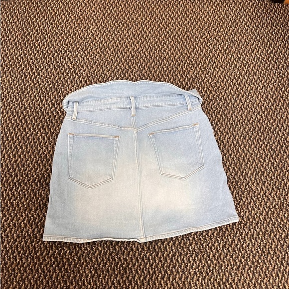 Frame Le High Mini
Fold Over Jean Skirt
Womens Sz 29 - Picture 3 of 8